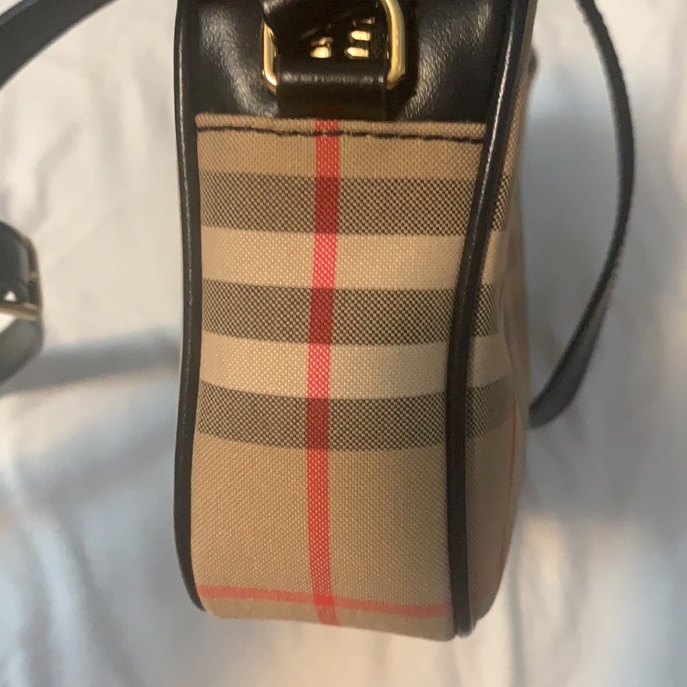 Burberry Small Vintage Check and Leather Camera Bag - Picture 5 of 8